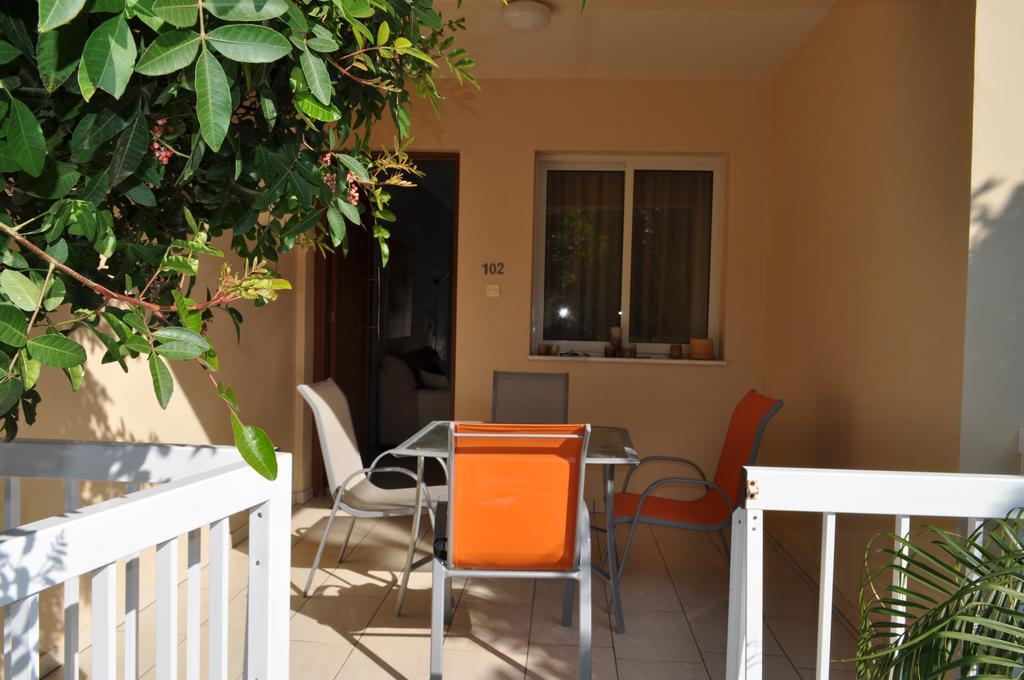 Sunset Garden Villa Perivolia Bagian luar foto